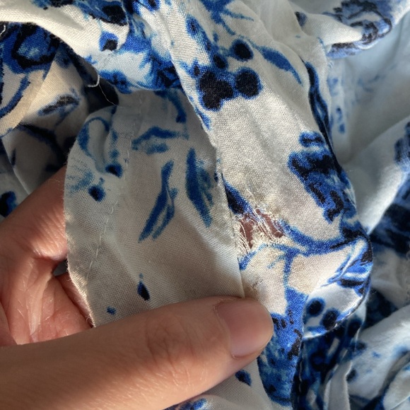 LF blue floral print romper - Picture 4 of 4